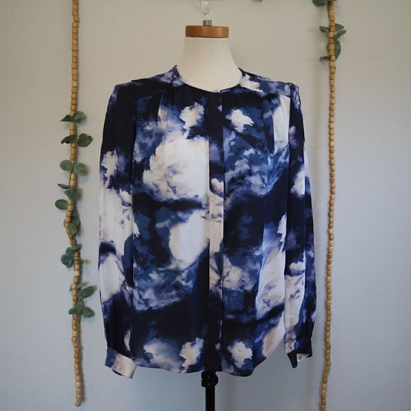 Kate Spade Purple White Watercolor Button Up Collarless Blouse Size Small - Picture 2 of 7